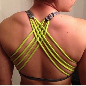 Lululemon Free to Be (Wild) Sports Bra